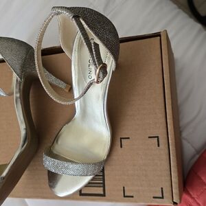 Bandolino Madia Silver Sandle